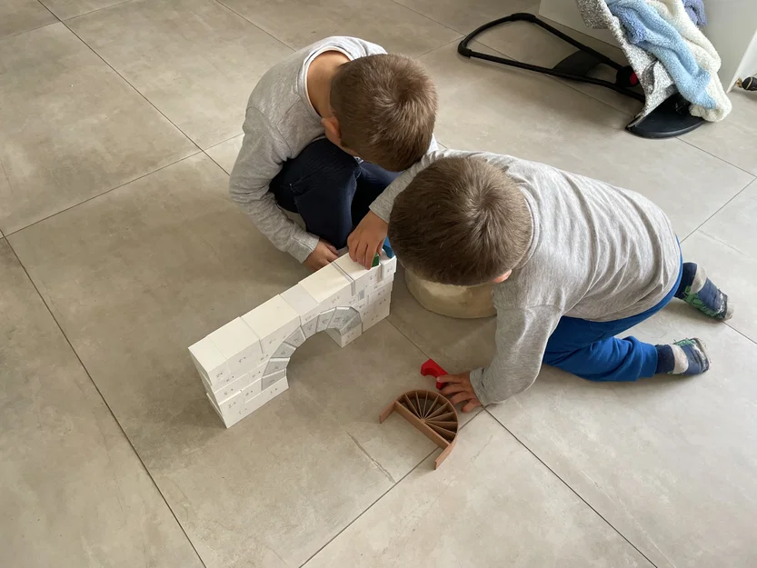 Cầu Vòm La Mã – Khối Xây Dựng Puzzle Vòm, Keystone, Montessori - Image 3