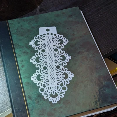 Bookmark Ren (Lace Bookmark)