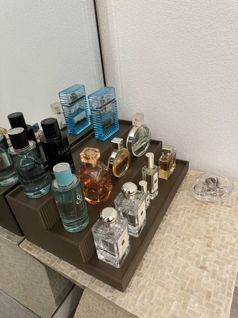 Kệ nước hoa 3 tầng (Perfume Stand - 3 Tiers) - Image 2