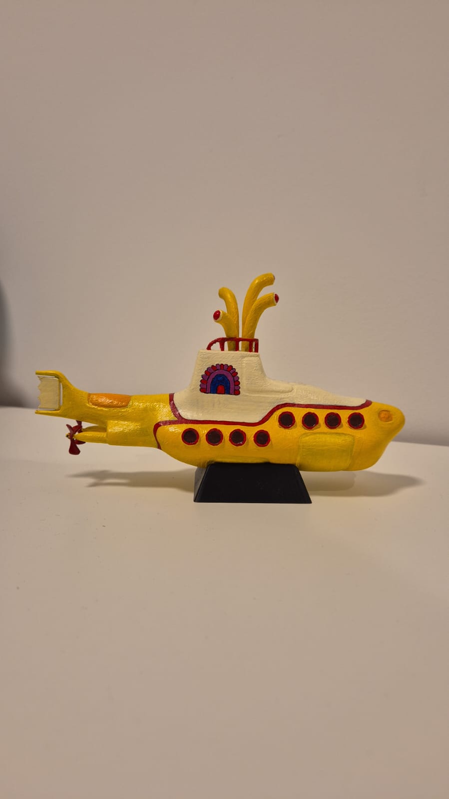 Mô hình in 3D Yellow Submarine kèm chân đế độc đáo - Image 1