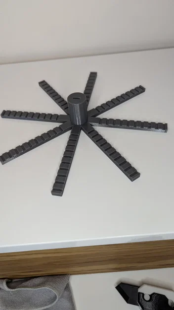 Chân trưng bày móc khóa xoay (Rotating keychain stand) - Image 2