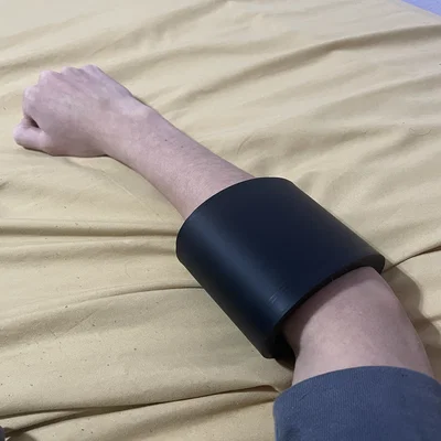 Giáp tay co giãn (Print in Place) – Collapsing Arm Guard
