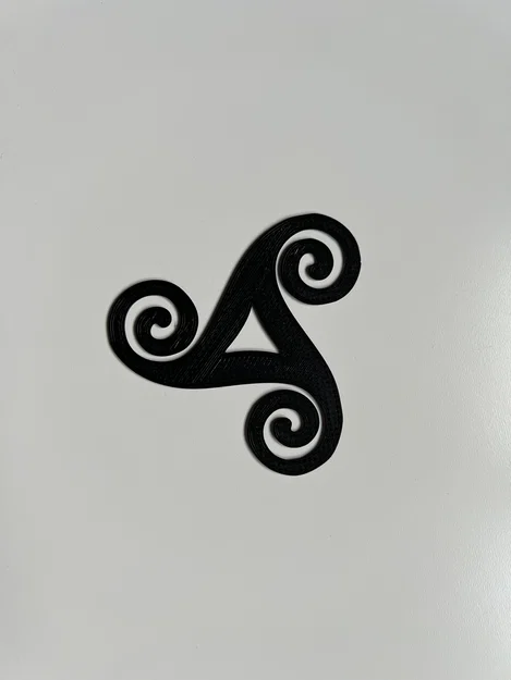 Triskel Wall Art #1 - Biểu tượng trang trí treo tường phong cách Celtic - Image 1