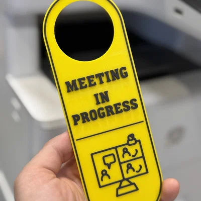 Bảng treo cửa báo hiệu đang họp Meeting In Progress in 3D
