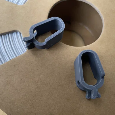Kẹp giữ sợi nhựa in 3D (Filament Clip) gọn gàng, tiện lợi