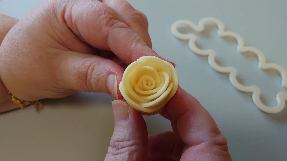 Khuôn cắt hoa hồng (Rose cutter / Vykrajovátko na růže) - Image 8