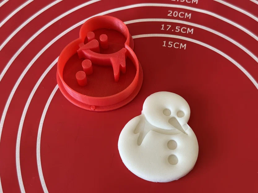 Khuôn Cắt Bánh Quy Hình Người Tuyết (Snowman Cookie Cutter) 3D - Image 1