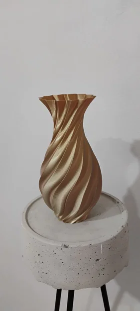 Bình hoa xoắn ốc (Spiral Vase) - Image 4