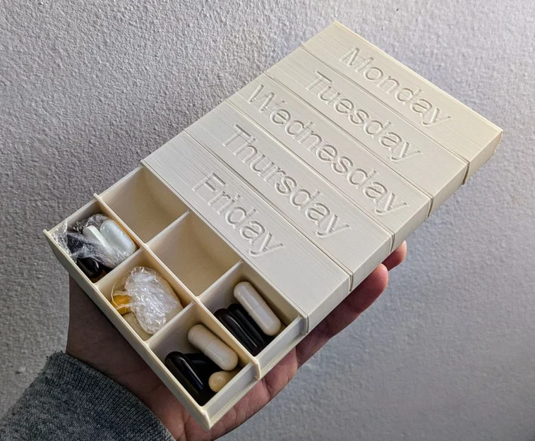 Hộp thuốc 1 tuần (3 ngăn mỗi ngày) – pill box/container in 3D parametric - Image 1