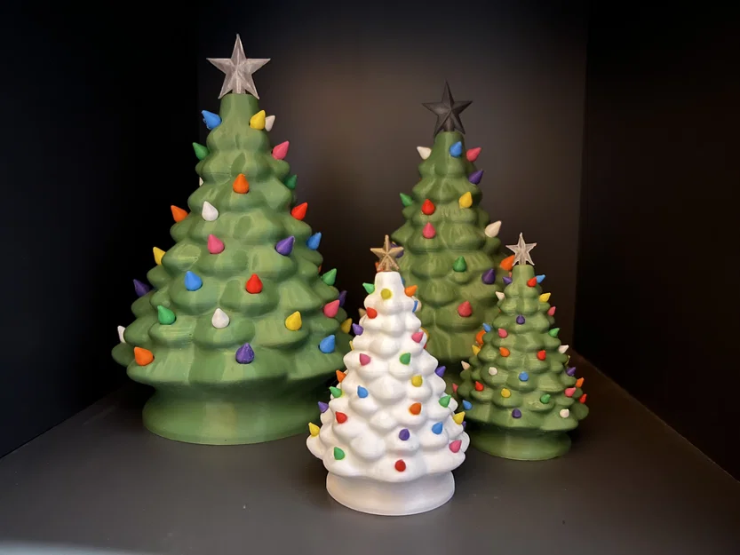 Cây thông Noel (Christmas tree) có đèn và ngôi sao - Image 1