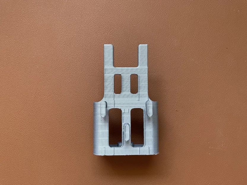 Giá đỡ gắn IKEA Skadis cho Baofeng UV-5R (Holder-Mount) - Image 4