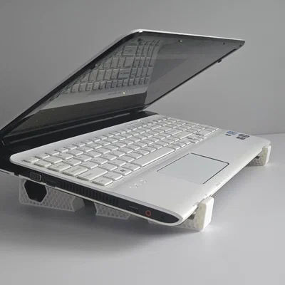 Kệ đỡ laptop có connector