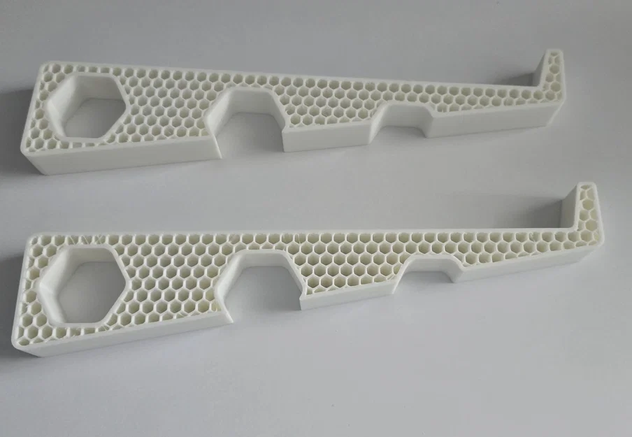 Kệ đỡ laptop có connector - Image 13