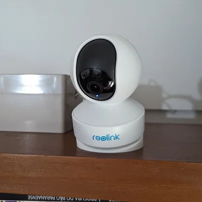 Reolink E1 Pro - giá đỡ nghiêng (camera tilt mount)