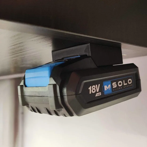 Giá đỡ pin dự phòng cho MacAllister Solo 18V MBAT18-2 (Castorama/Kingfisher) - Image 1