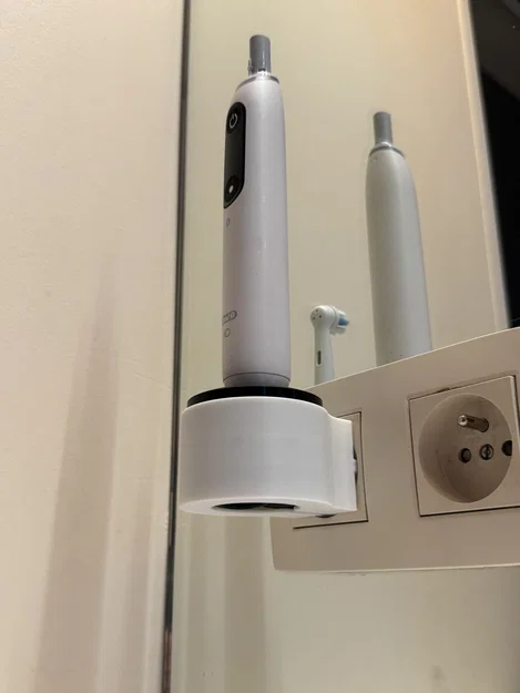 Giá đỡ sạc Oral-B IO ổ cắm nổi [không support][không vít][Schuko] - Image 1