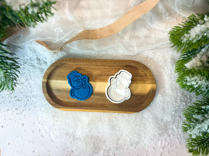 Khuôn cắt bánh quy hình người tuyết (Snowman) cho mùa Giáng sinh - Image 1