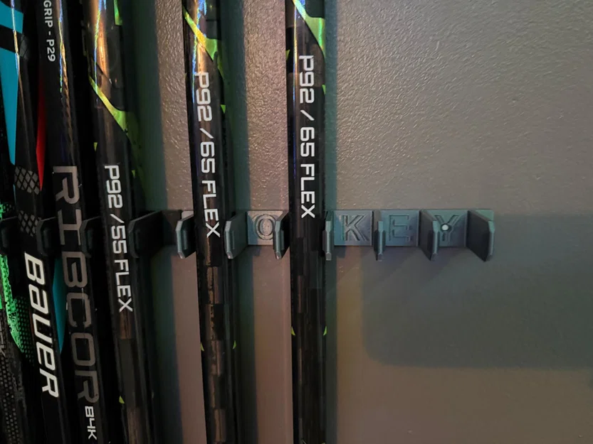 Giá treo tường gậy hockey (xếp chồng) – Hockey stick wall mount - Image 2