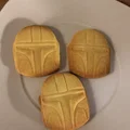 Khuôn Cắt Bánh Quy Hình Mũ Mandalorian - Phụ Kiện Bếp Độc Đáo - Thumbnail 1
