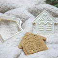 Khuôn Cắt Bánh Gingerbread House (Nhà Bánh Gừng) - Thumbnail 2