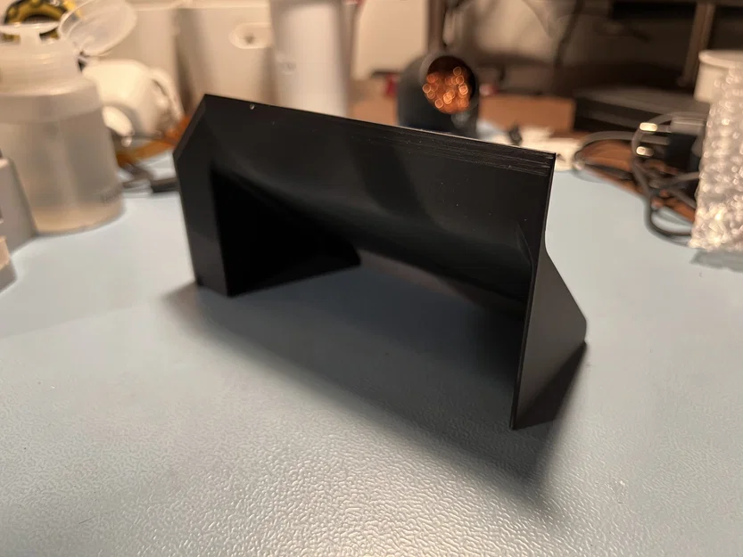 Ống dẫn gió mặt trước Fractal North (tương thích khay HDD) - Image 1