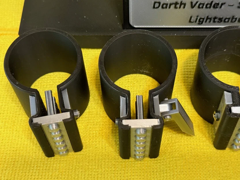 Kiếm ánh sáng Darth Vader (Darth Vader Lightsaber) – nhiều phiên bản Middle Ring - Image 4