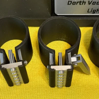 Kiếm ánh sáng Darth Vader (Darth Vader Lightsaber) – nhiều phiên bản Middle Ring