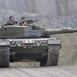 Mô hình xe tăng Leopard 2A4 - Thiết kế in 3D chi tiết, tháp pháo linh hoạt