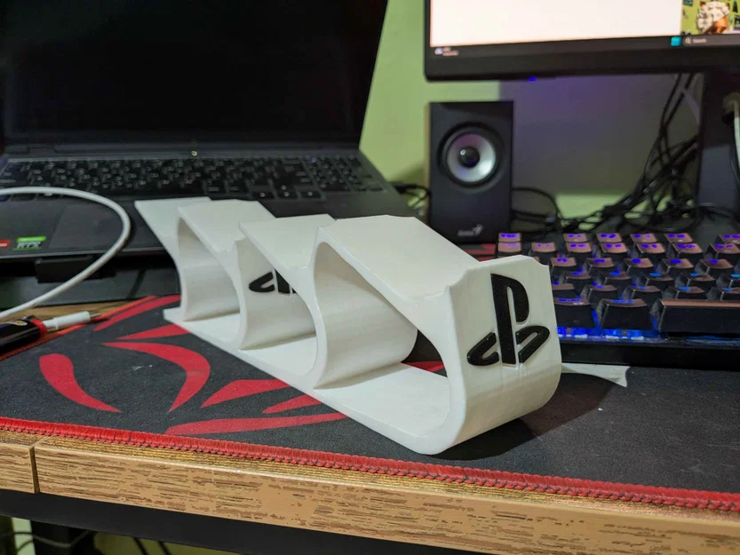 Giá treo 4 tay cầm PS4 thiết kế thông minh, gọn gàng cho góc gaming - Image 1