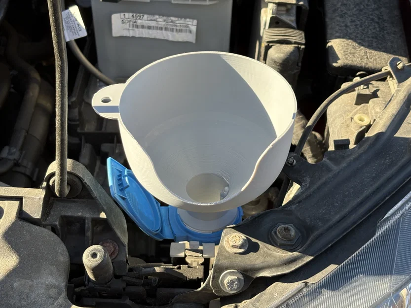 Phễu châm nước rửa kính cho VW / Audi / Skoda / Seat - Image 4