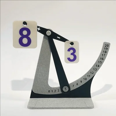 Math Balance – Bàn cân toán học (máy tính cơ chạy bằng trọng lực)