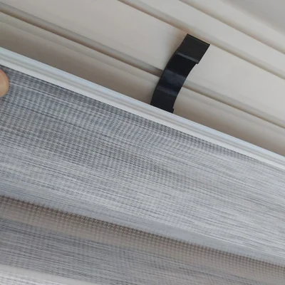 Phụ kiện gắn rèm cuốn cho ray rèm thường (adaptor bracket/curtain track holder)