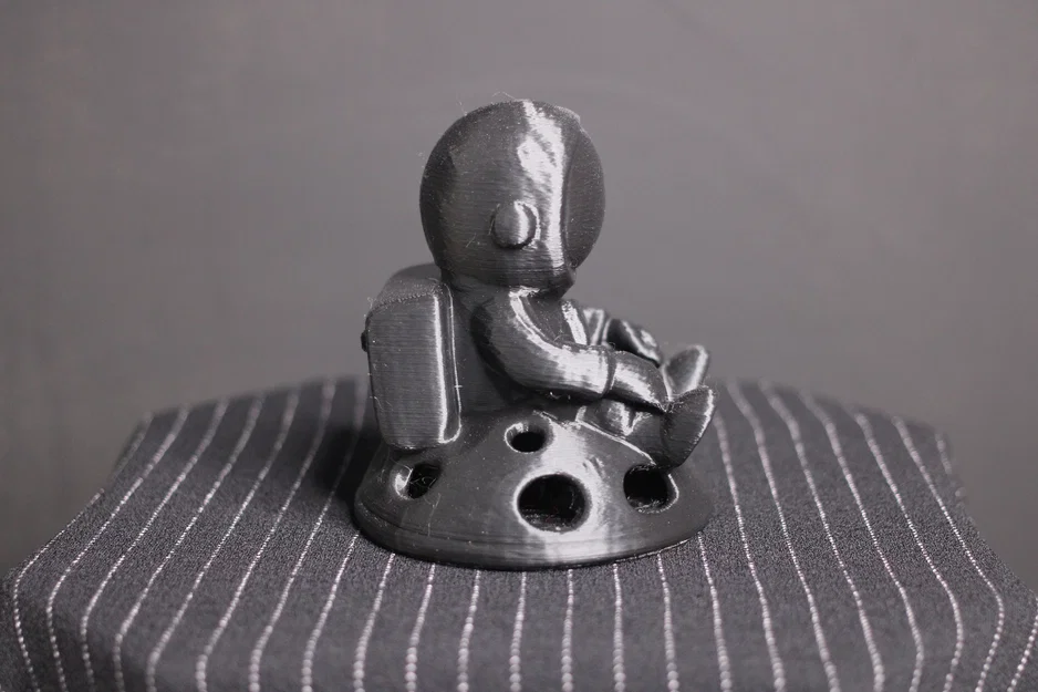 Buzzlunar on Moon – Mẫu 3D STL trang trí trăng lưỡi liềm - Image 3