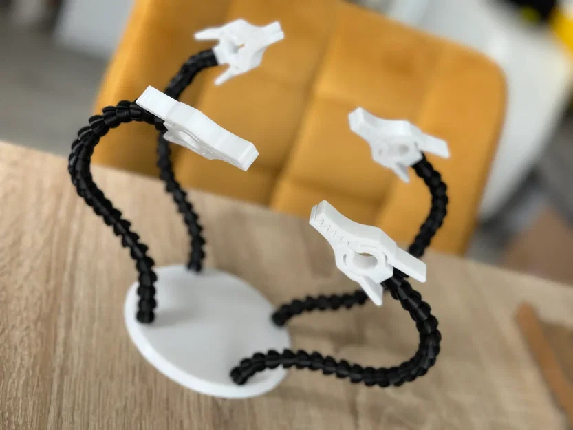 Tay đỡ hàn (Soldering helping hand) - file tách rời - Image 1