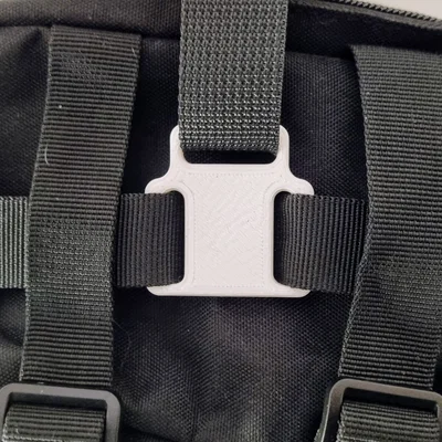 Kẹp MOLLE 90 Độ (MOLLE 90 DEGREE CLIP)