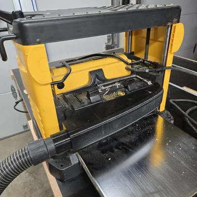 Ống thoát bụi (Dust Chute) cho máy bào Dewalt DW733