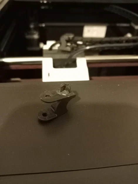 Kẹp nhựa thay thế dây cáp Hotend cho Qidi X-Max3 và X-Plus3 - Image 2