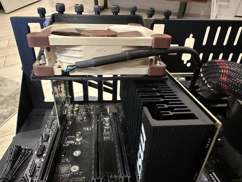 Giá đỡ quạt 92mm cho card PCIe server (HBA, NIC) cấu hình thấp - Image 2