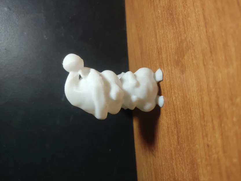 Mô hình chú sóc đội mũ Giáng Sinh đáng yêu (Christmas Squirrel) - Image 1