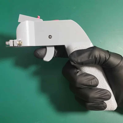 Tay cầm/handle cho bình sơn xịt (Spray paint holder/handle)