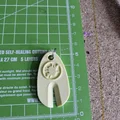 Móc khóa gỡ ve (Tick removal keyring) - Thumbnail 2