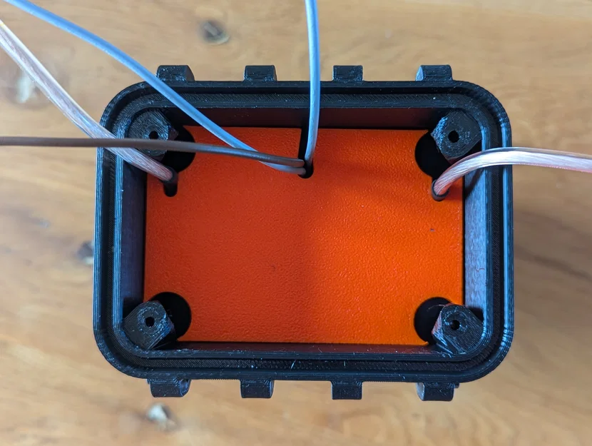 Pin sạc dự phòng di động 12V (4S LFP 128 Wh) sạc/xả USB - Image 6