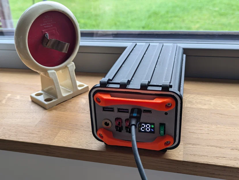 Pin sạc dự phòng di động 12V (4S LFP 128 Wh) sạc/xả USB - Image 12