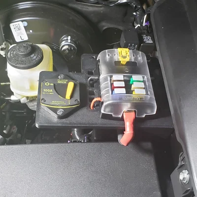Giá đỡ hộp cầu chì và ngắt mạch Blue Sea Systems cho Toyota Tacoma 3rd Gen