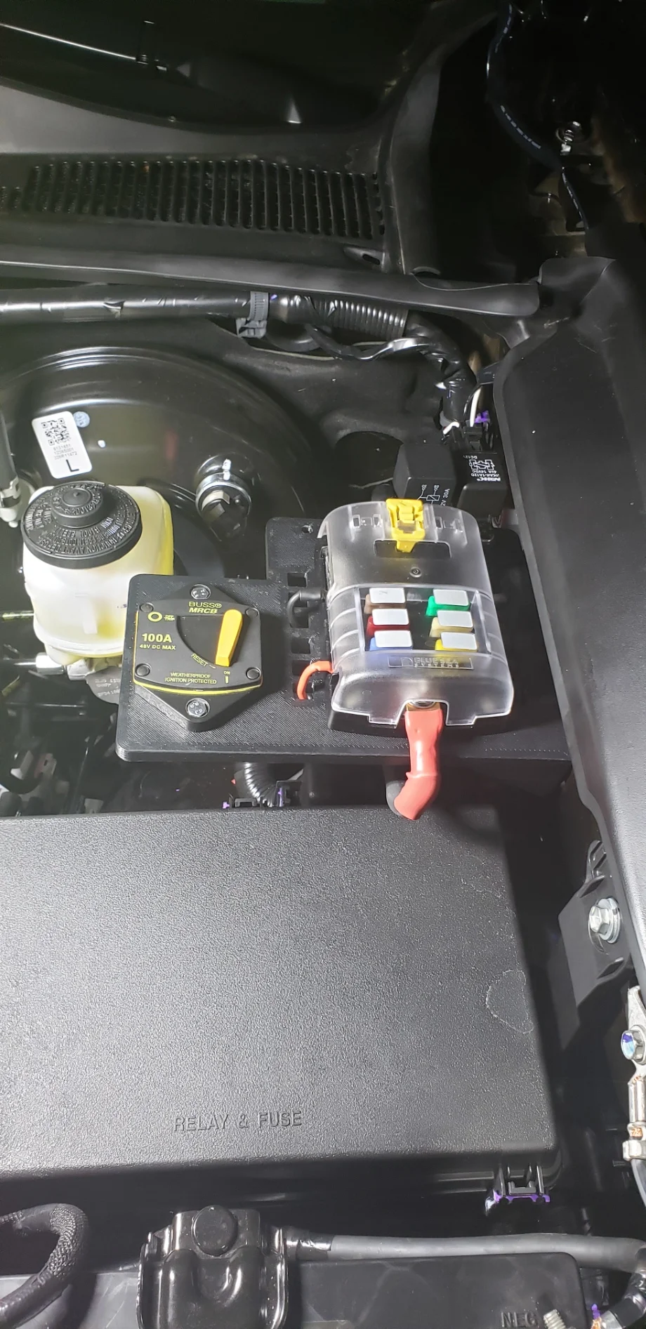 Giá đỡ hộp cầu chì và ngắt mạch Blue Sea Systems cho Toyota… 1