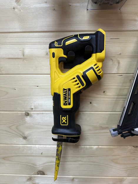 Giá treo tường cho máy cưa kiếm DeWalt DCS367 - Tiện lợi, gọn gàng - Image 1