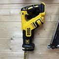 Giá treo tường cho máy cưa kiếm DeWalt DCS367 - Tiện lợi, gọn gàng - Thumbnail 1