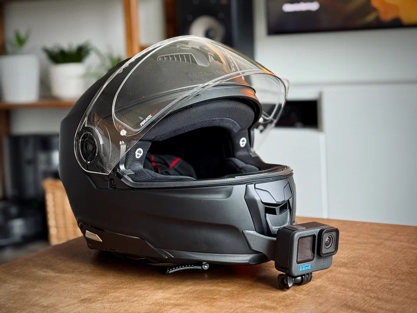 Ngàm gắn GoPro ở cằm nón bảo hiểm Schuberth S3 - Image 1