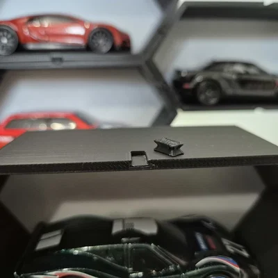 ModelCarGarageDisplay – Garage trưng bày xe mô hình 1:64 gắn tường