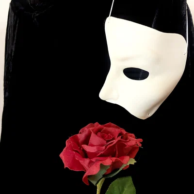 Mặt nạ Phantom of the Opera tối ưu cho sự thoải mái khi đeo